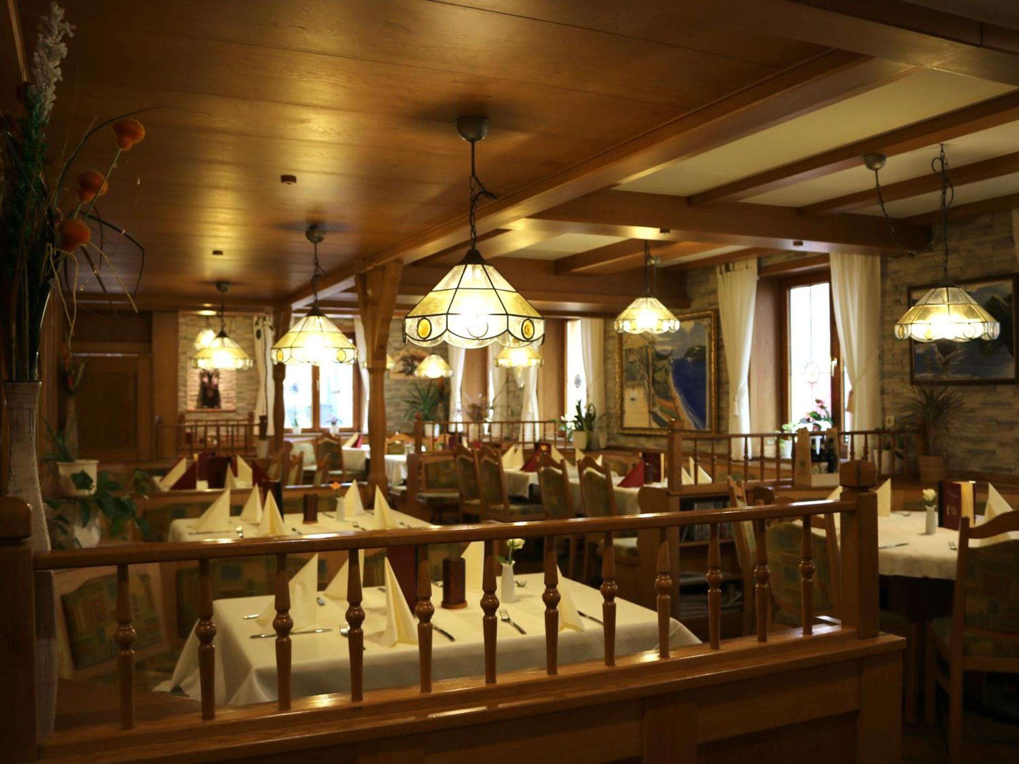 ויינגרטן Hotel Gasthof Baeren מראה חיצוני תמונה