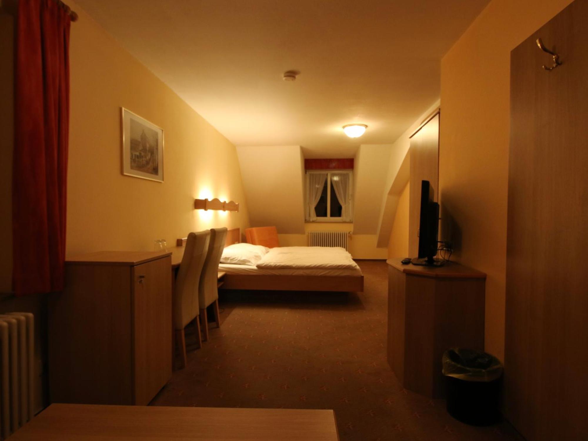 ויינגרטן Hotel Gasthof Baeren מראה חיצוני תמונה
