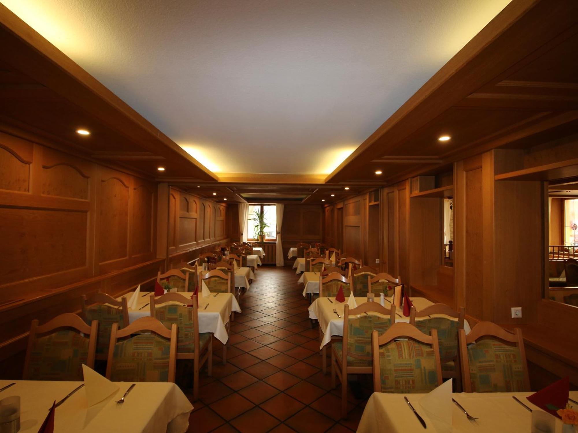 ויינגרטן Hotel Gasthof Baeren מראה חיצוני תמונה