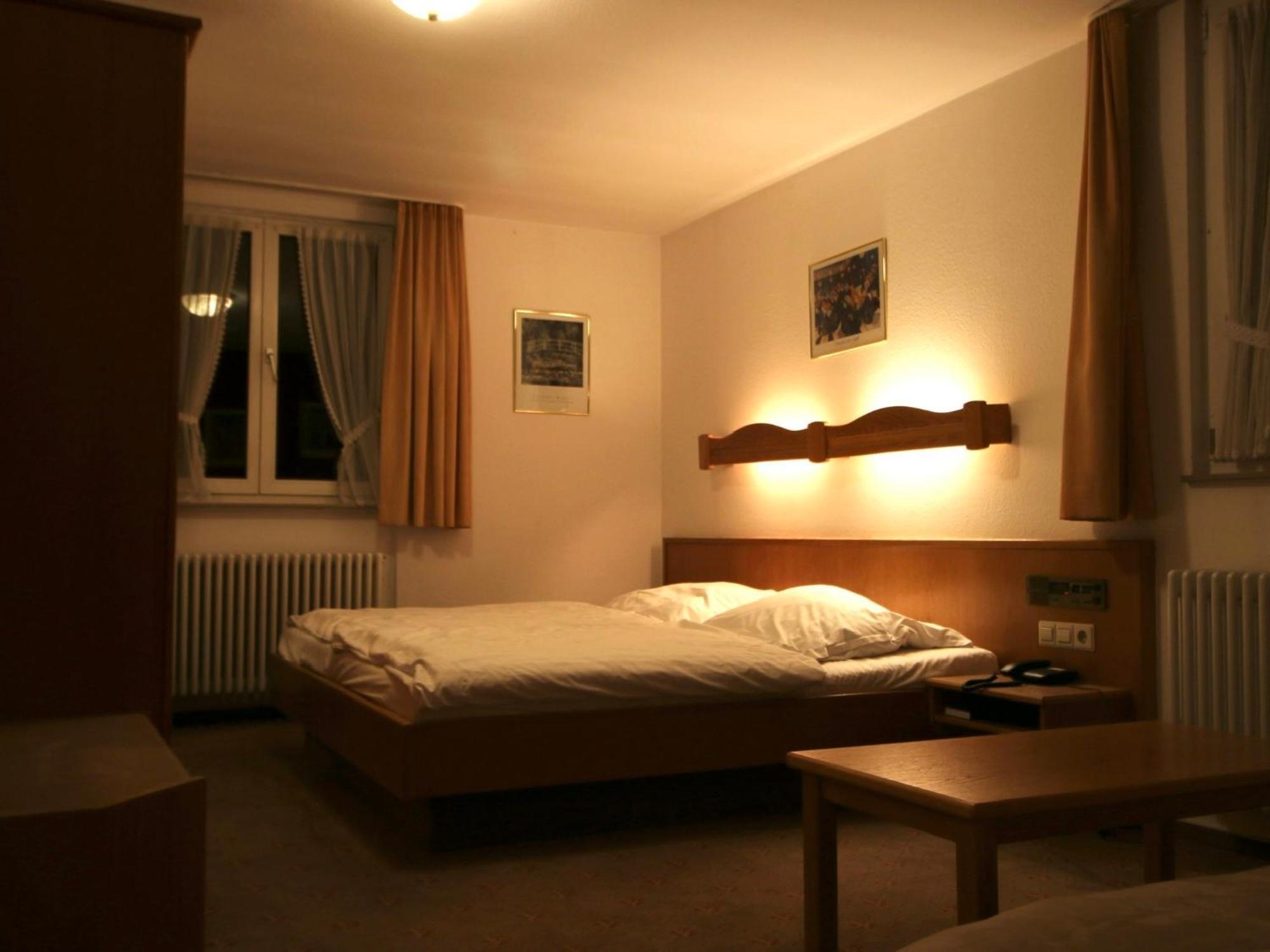 ויינגרטן Hotel Gasthof Baeren מראה חיצוני תמונה